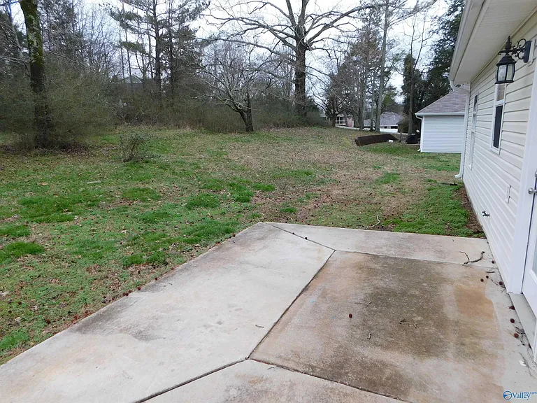 1386 Harvest Rd — Photo 4