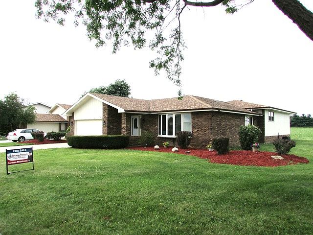 1st image of 12810 W Woodland Dr