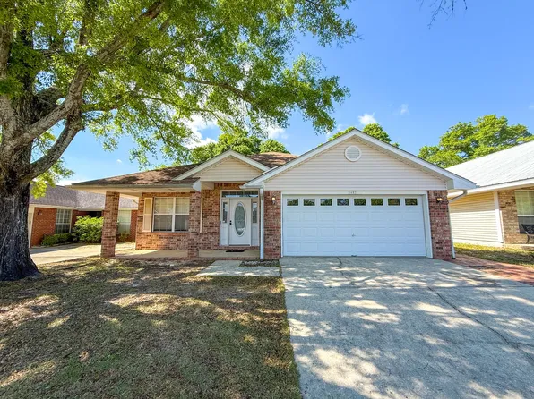 1453 Greystone Dr, Pensacola, FL 32514