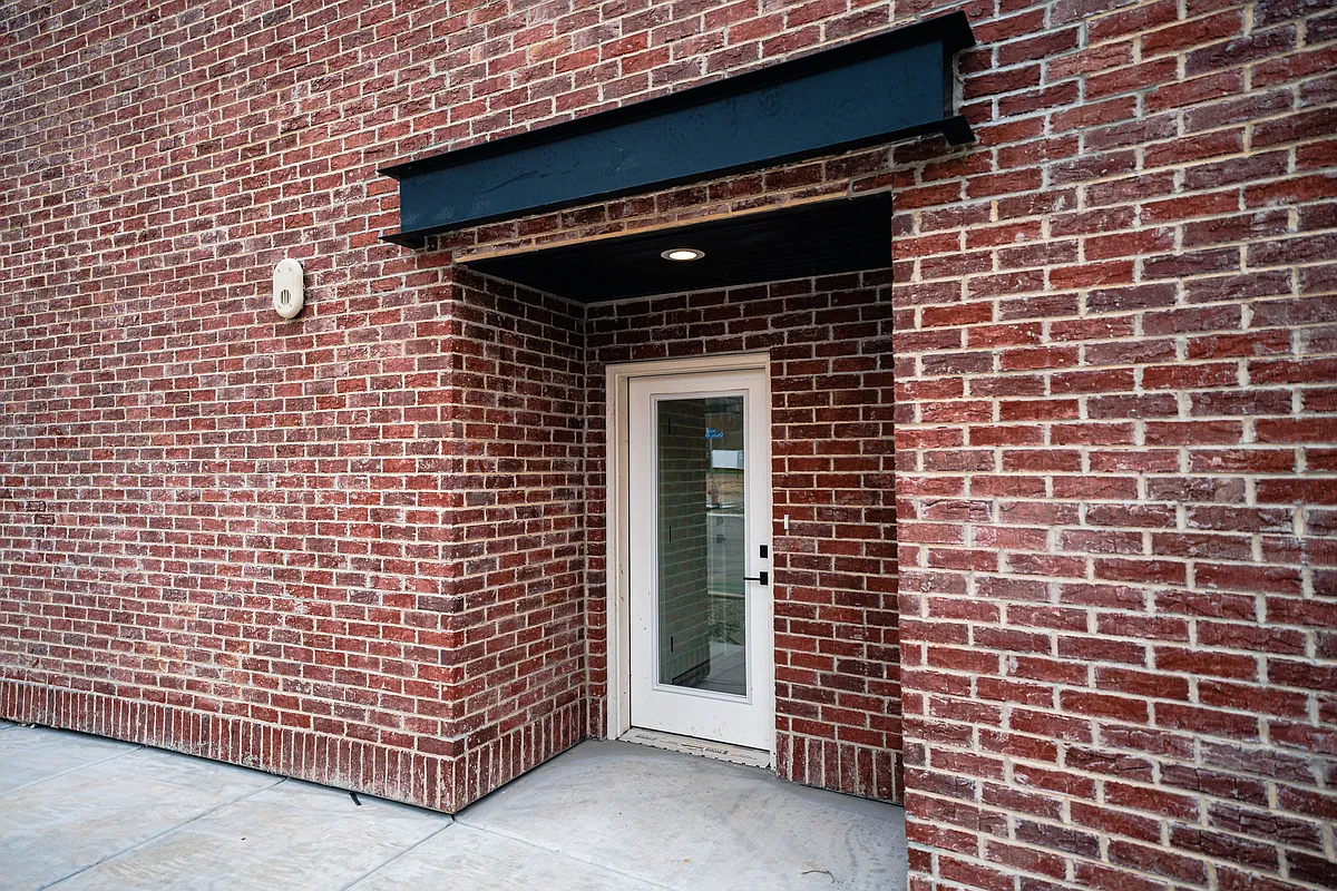 Building Photo - 5348 W Dosh Ln