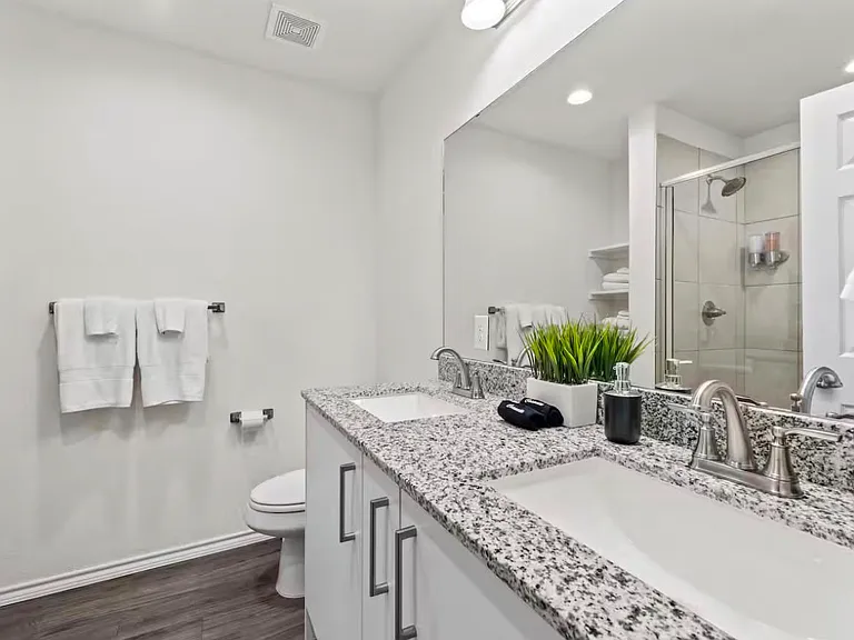 2314 Dalworth St #2314 — Photo 5