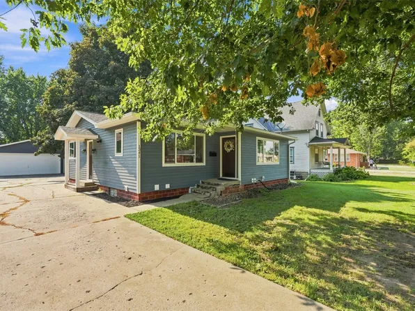 1341 Main St, Pella, IA 50219