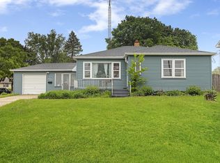 3803 52nd St, Kenosha, WI 53144