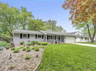 1254 April Ln, Green Bay, WI 54304