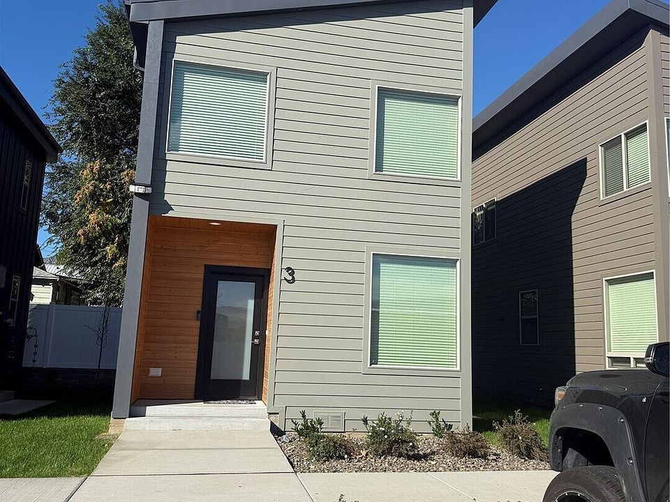 1st image of 1034 9th Street #3