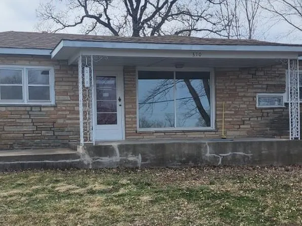 310 S Commercial St, Crocker, MO 65452