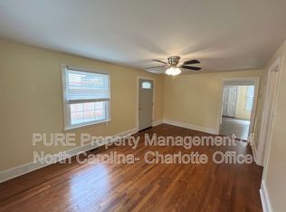 5735 Oak Dr, Charlotte, NC 28216