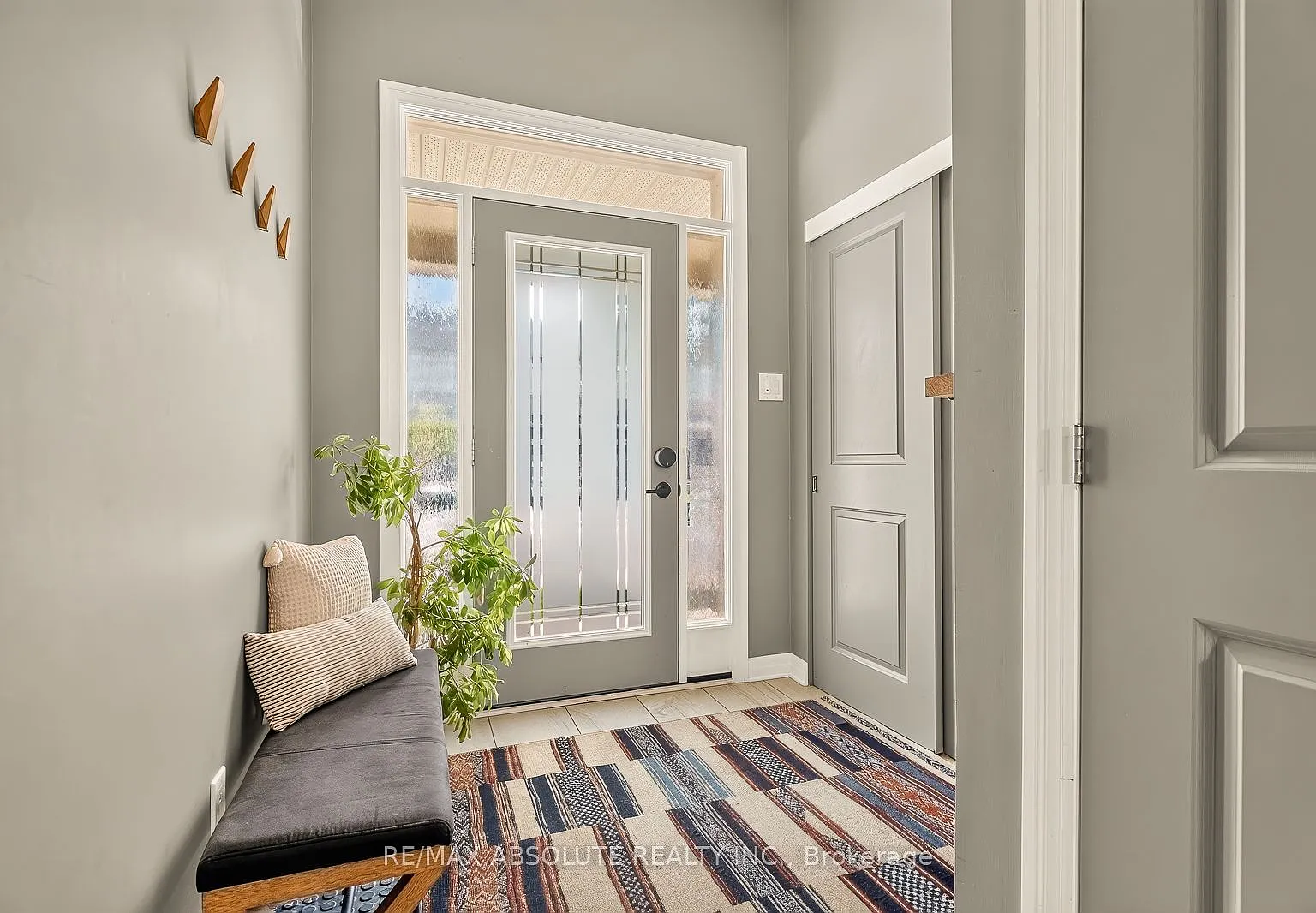 3 bed, $2,675 — Photo 3