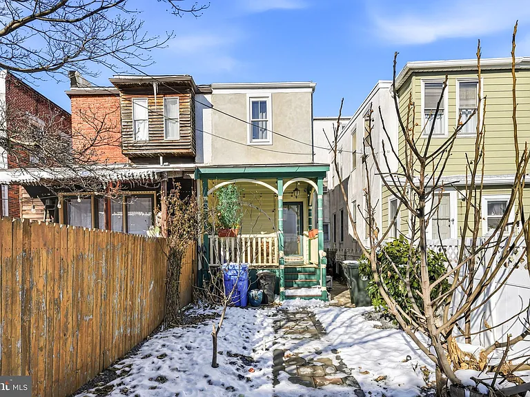 346 E Union St — Photo 44