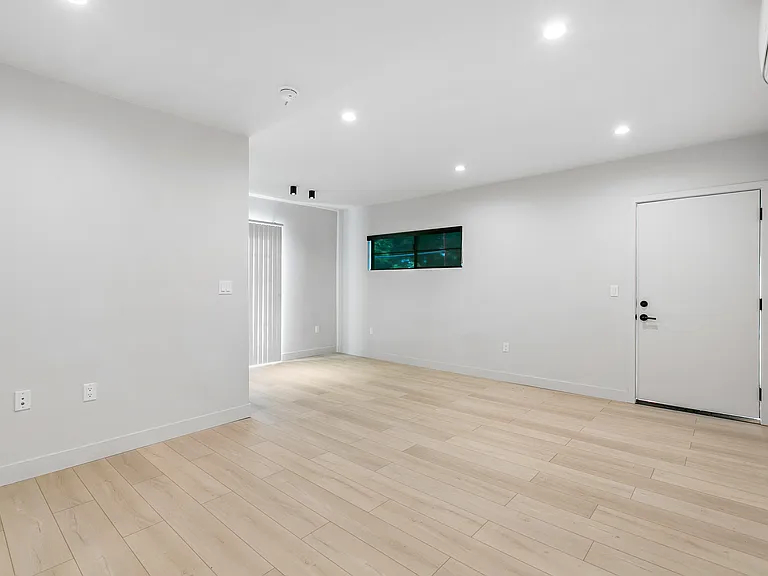 3750 S Canfield Ave #3 — Photo 5