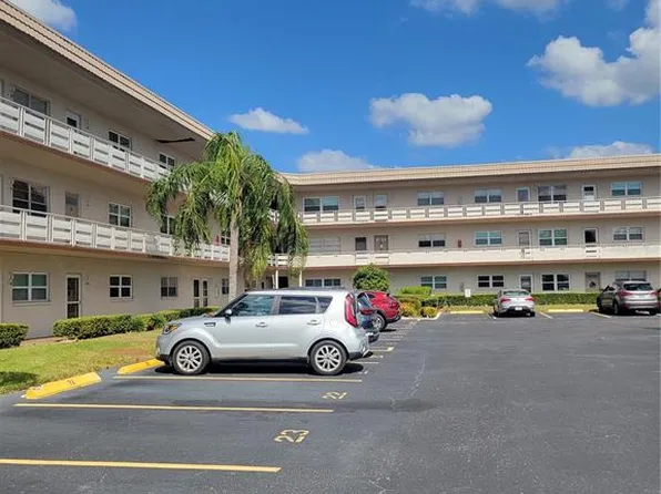 5530 80th St N Unit D304, Saint Petersburg, FL 33709