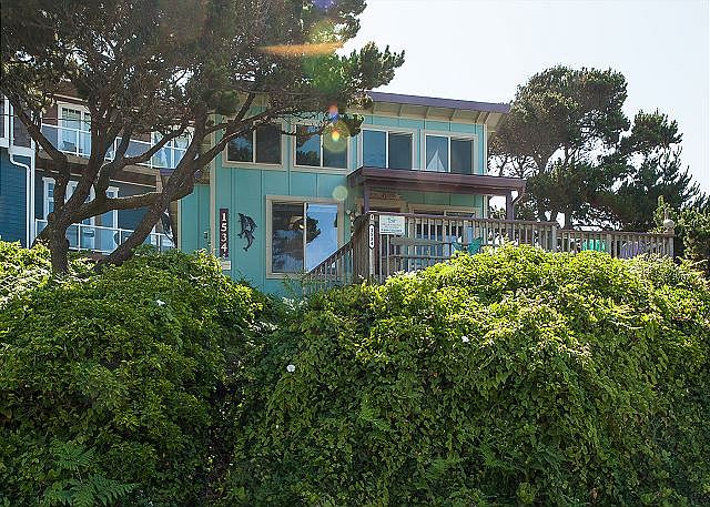 1st image of 1534 NW Harbor Ave