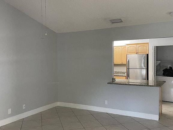 2nd image of 9037 SE Hobe Ridge Ave