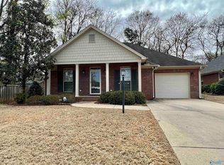 26 E Walnut Pl, Moulton, AL 35650