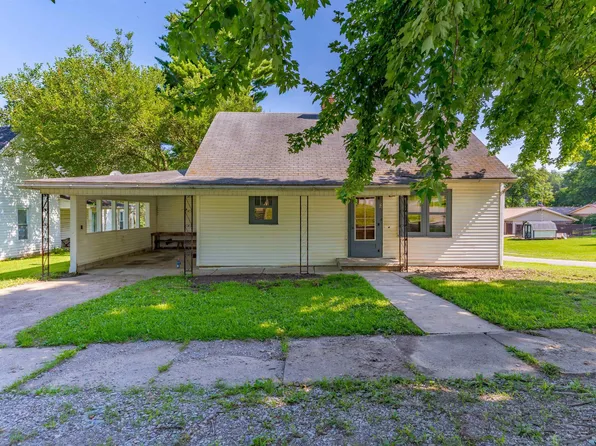 52 E Spring St, Chrisney, IN 47611