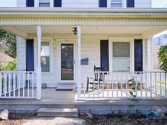 2nd image of 941 E 4th St