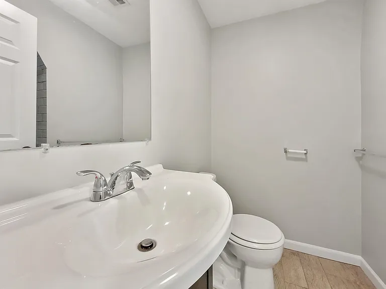30 Arcadia St #2R — Photo 7