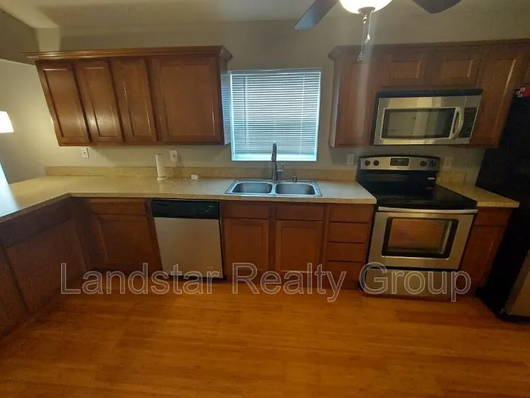 2801 Fleming Ave — Photo 8