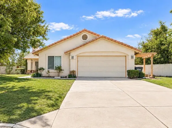 15589 Cheyenne St, Hesperia, CA 92345