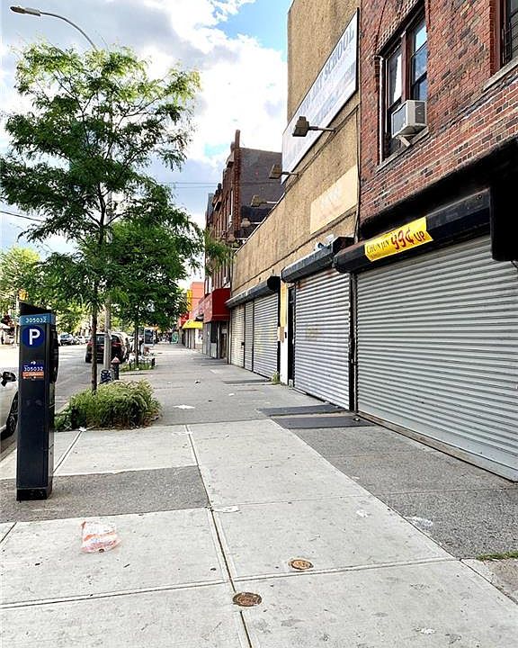 2nd image of 2315 Avenue U