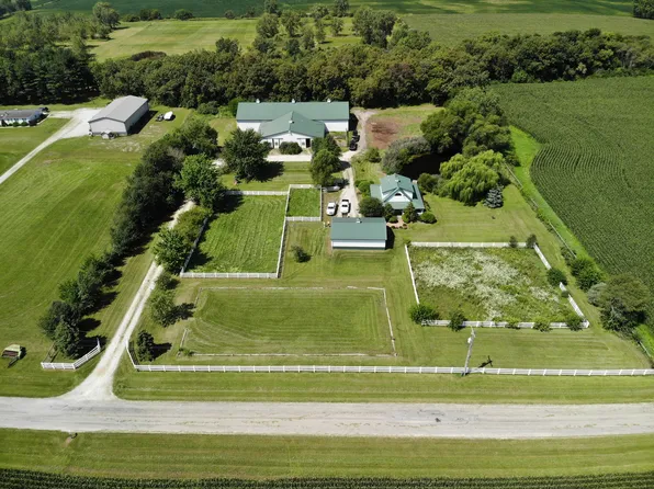 28924 S Klemme Rd, Beecher, IL 60401