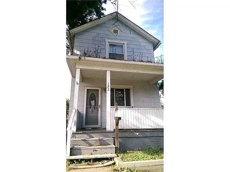 122 Line Ave photo 1