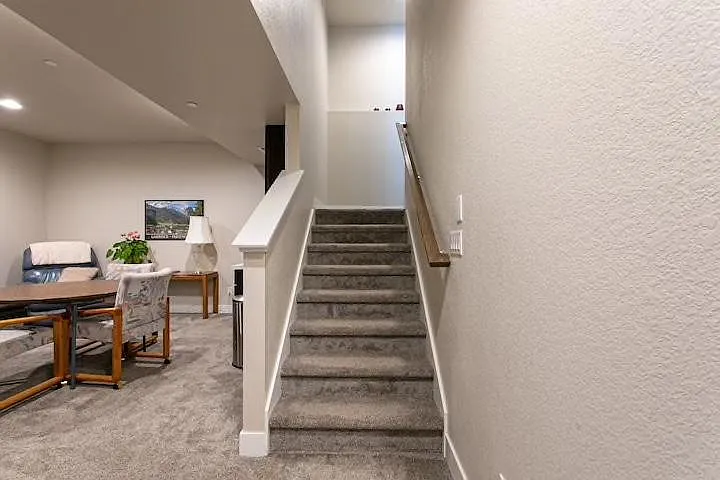 Stairs to downstairs
