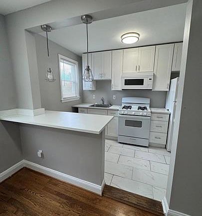 3rd image of 1104 Meridene Dr