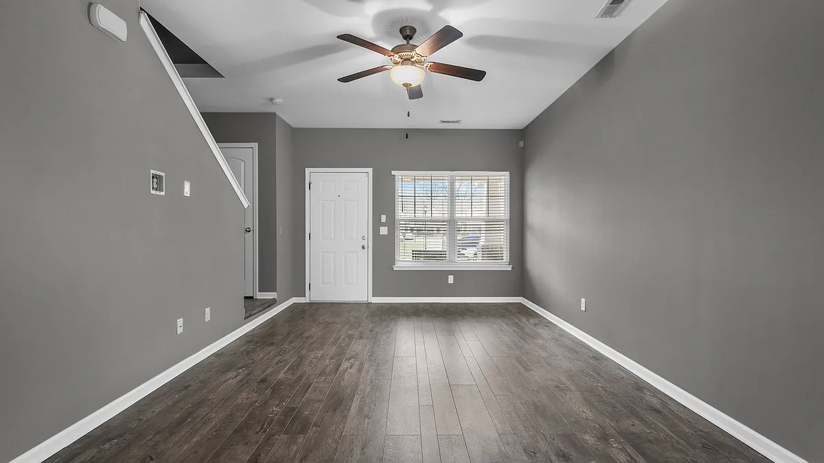 Building Photo - 208 Jenna Lee Cir