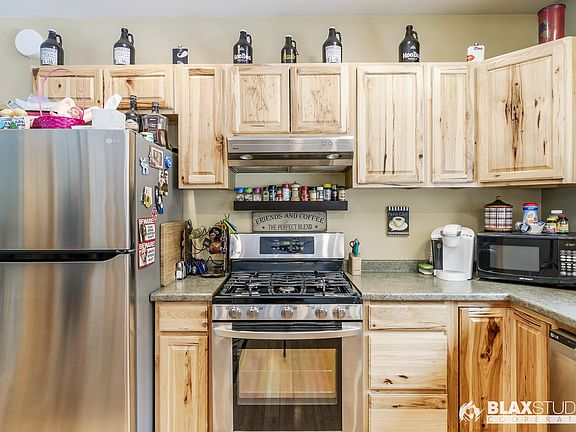 4th image of 342 Bote Ln