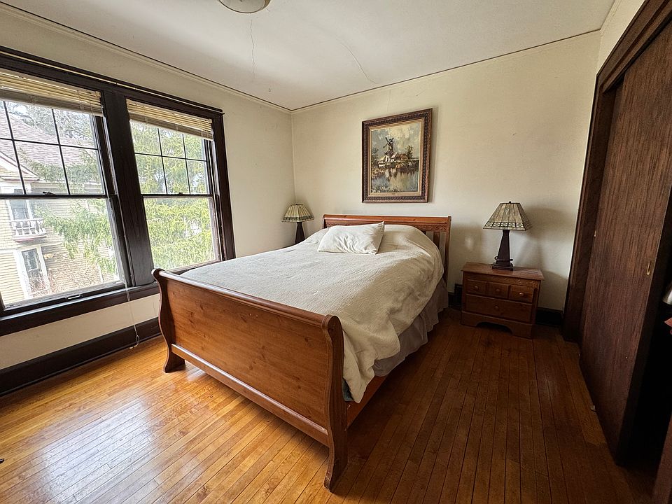2028 N 7th St, Sheboygan, WI 53081 | Zillow