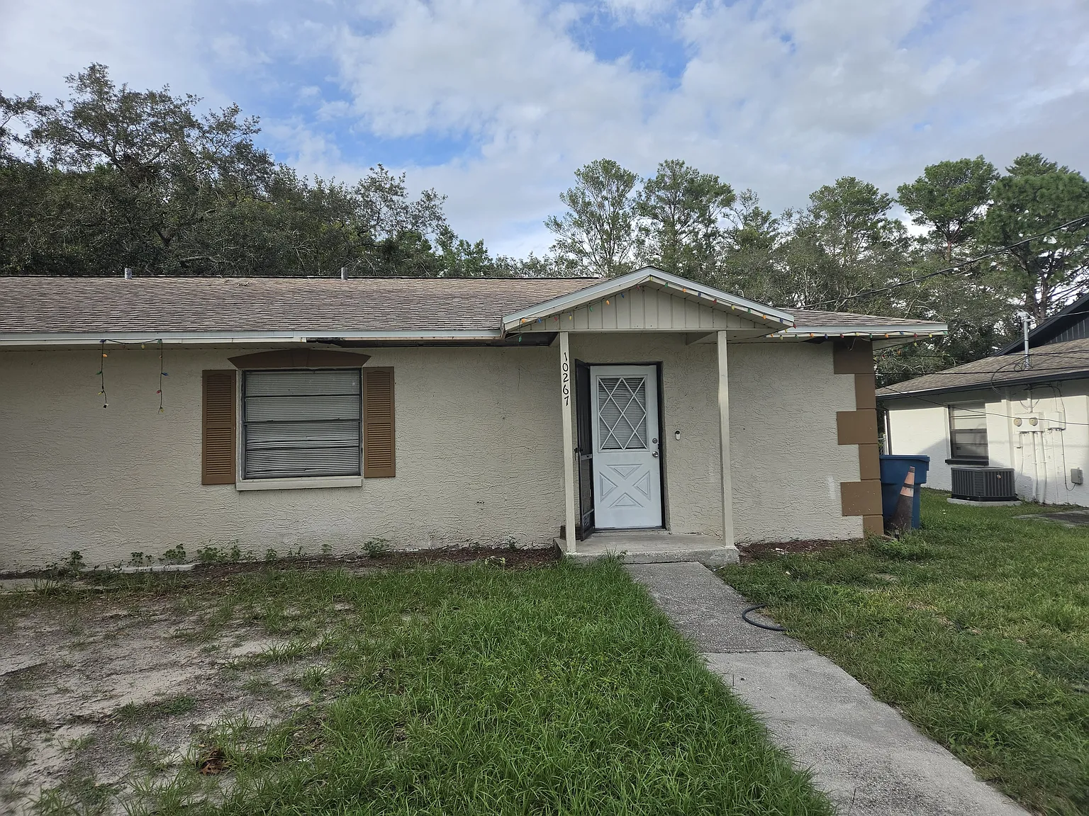 2 bed, 1090 sqft, $1,200 — Photo 1