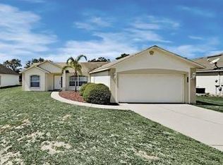 748 Gentle Breeze Dr, Minneola, FL 34715