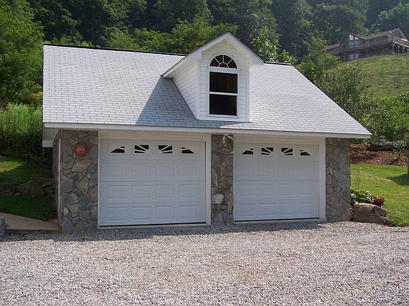 Extra 2 car garage