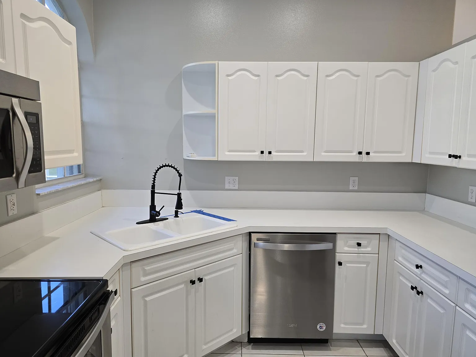 2 bed, 2.0 bath, 1586 sqft, $3,200 — Photo 3