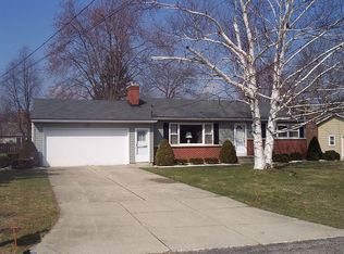 1827 Keyhill Ave SE, Kentwood, MI 49546