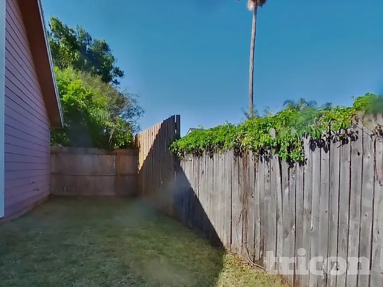 417 Filmore Dr — Photo 17