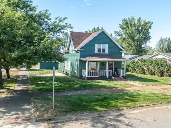 517 S Cottage Grove Ave, Miles City, MT 59301