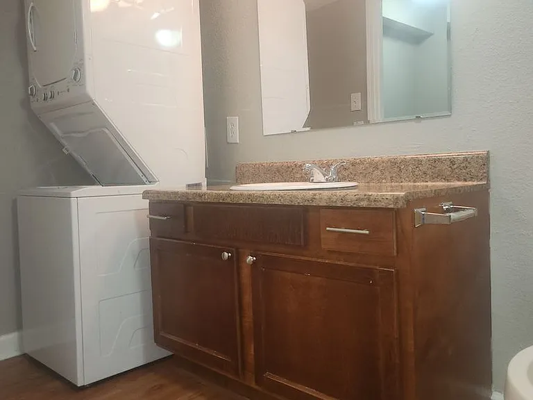 1213 Old Manor Rd — Photo 15