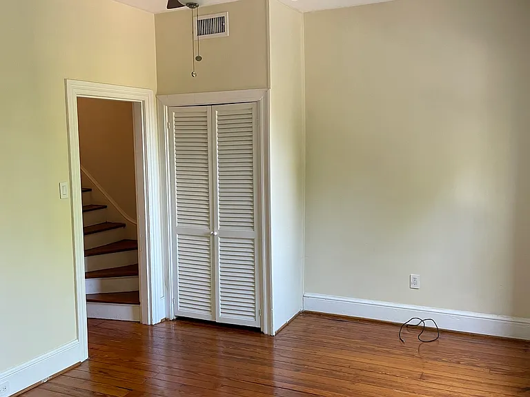 27 Dean St — Photo 8