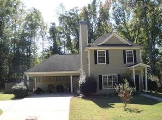 98 4th St, Newnan, GA 30263