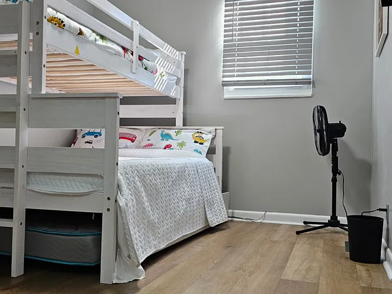 4880 Barclay Square Dr — Photo 20