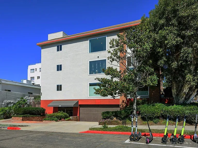 540 Hawthorn St #3A — Photo 3