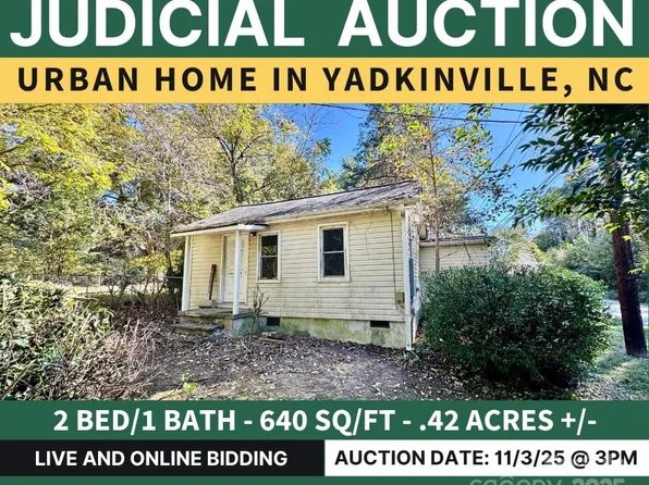 300 E Cedar St, Yadkinville, NC 27055
