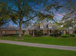 907 Pecan Ridge Ln, Sealy, TX 77474