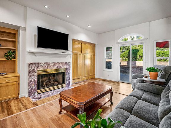 4th image of 2779 Osborne Rd