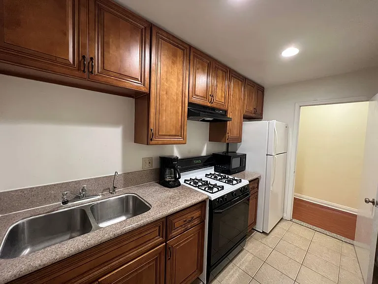 4963 Sereno Dr — Photo 25