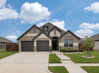 529 Oleander Dr, Fate, TX 75189
