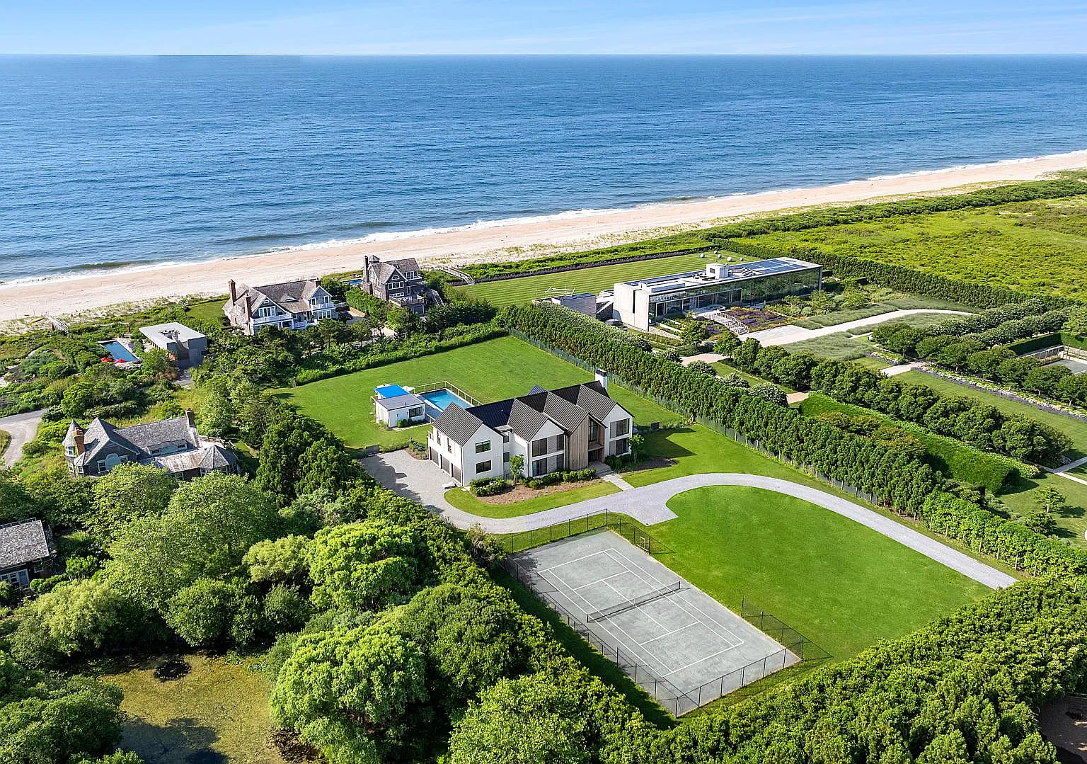 Sagaponack South With Tennis — Photo 2
