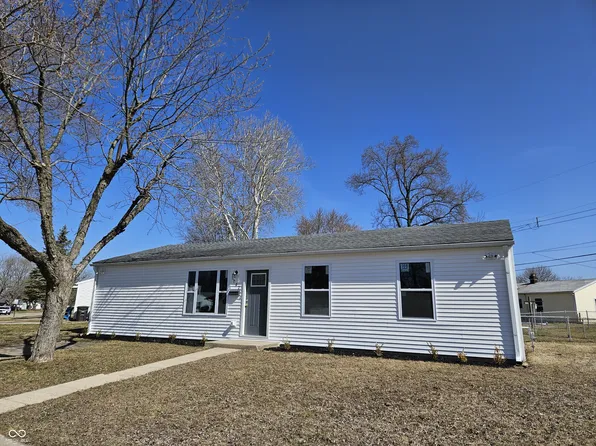 702 Eberhart Dr, Shelbyville, IN 46176